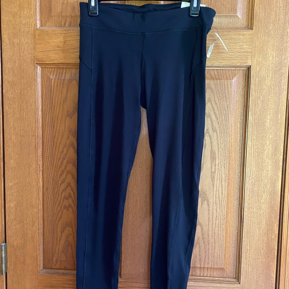Aero leggings size large